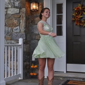 Stunning Homecoming Dress!